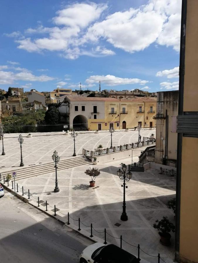 Montalbano House - Casa Vacanze Santa Margherita di Belice Eksteriør bilde